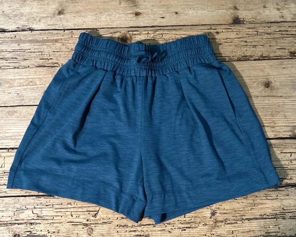 Mondetta Women’s Size S Atlantic Deep Walking Shorts NWOT